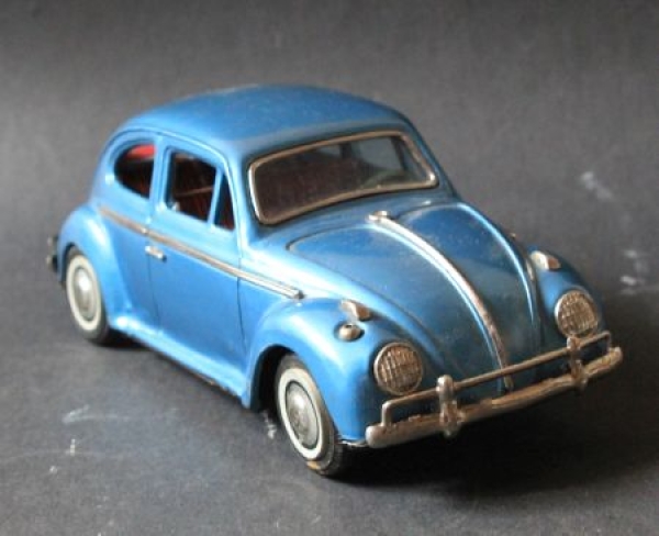 Bandai Volkswagen Beetle 1965 Tinmodel batterie operated (7805)